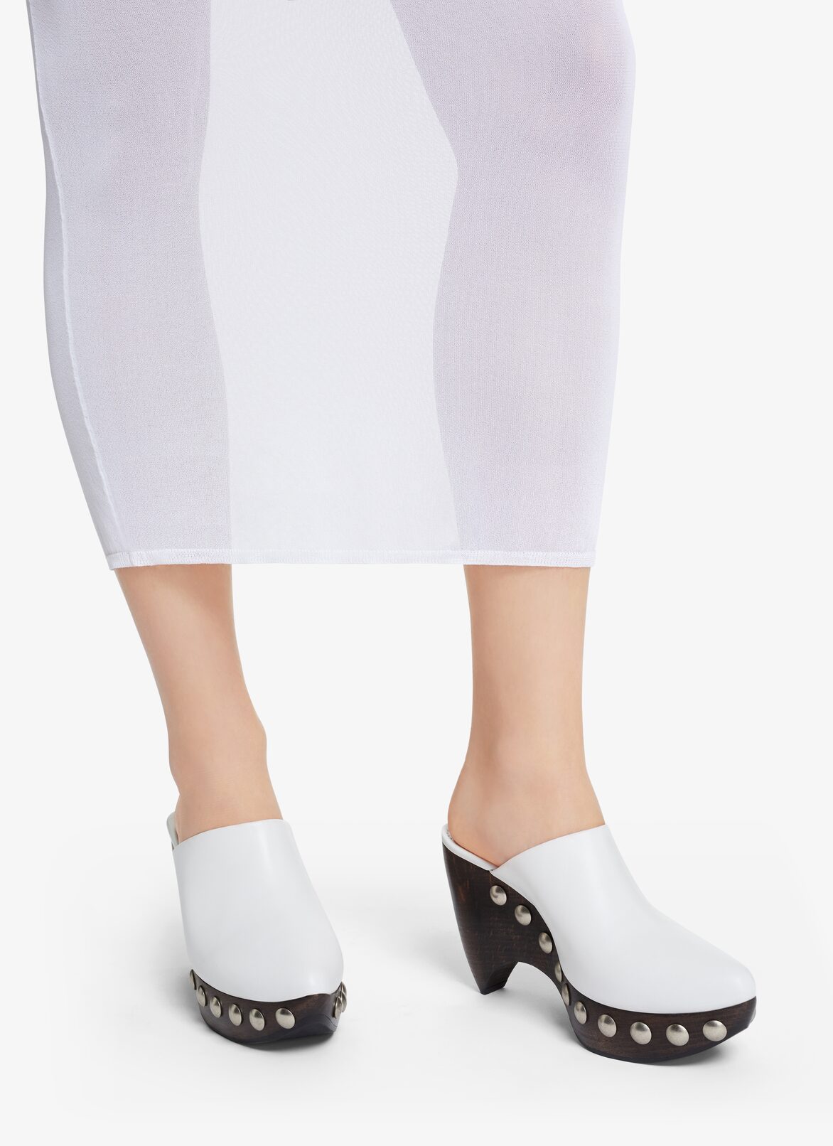 Le Sabot clogs in calfskin & wood ALAÏA OFF-WHITE LE SABOT CLOGS IN CALFSKIN & WOOD